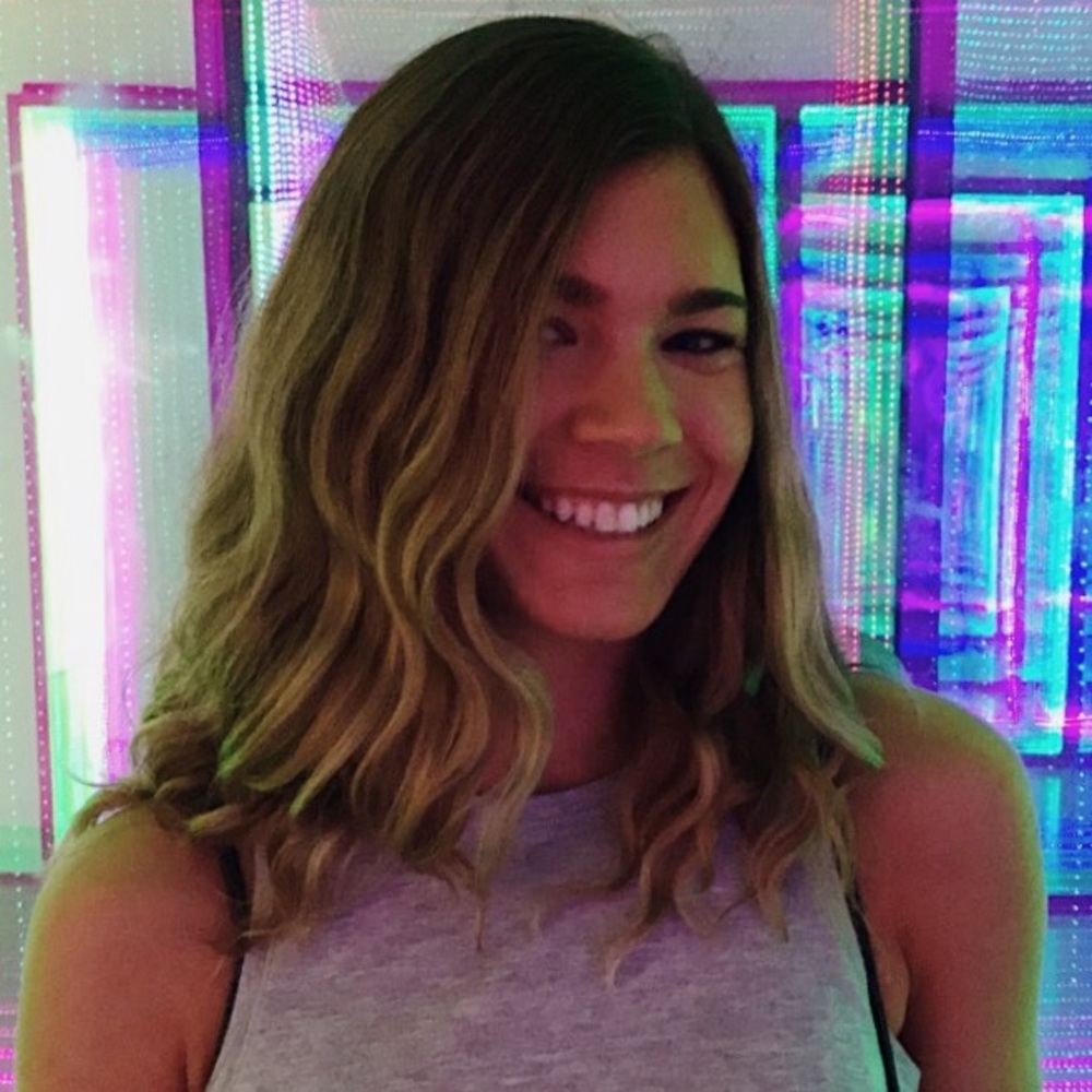 Meet your Posher, Danielle